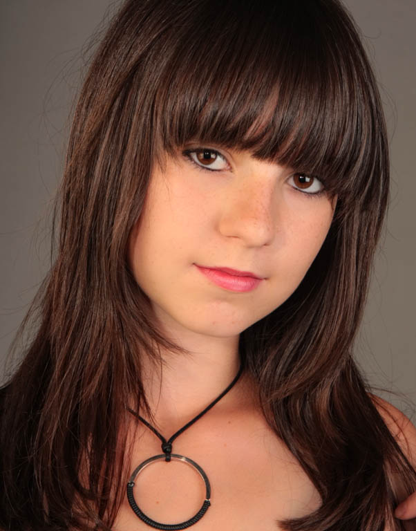 Amina004